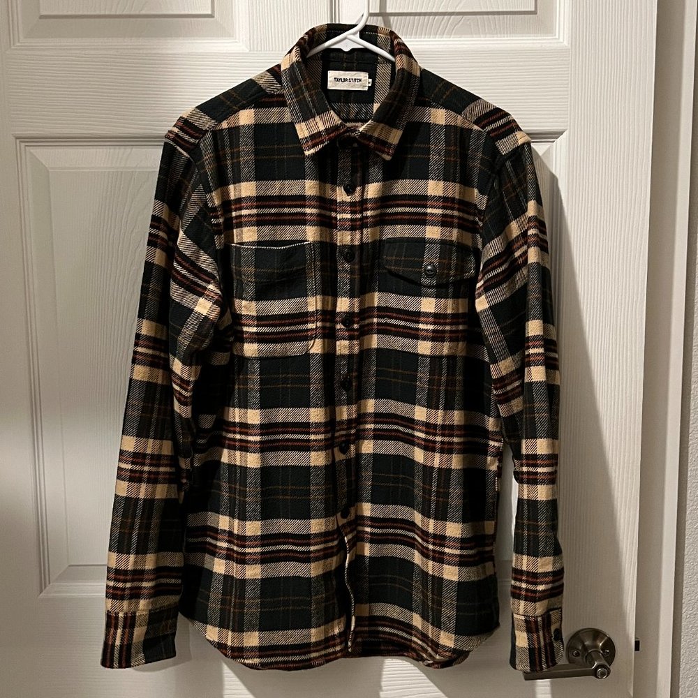 Taylor Stitch The Crater Shirt in Forest Plaid
